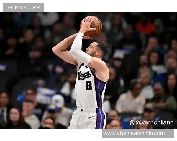 勇士与独行侠激战全场精彩瞬间回顾与分析