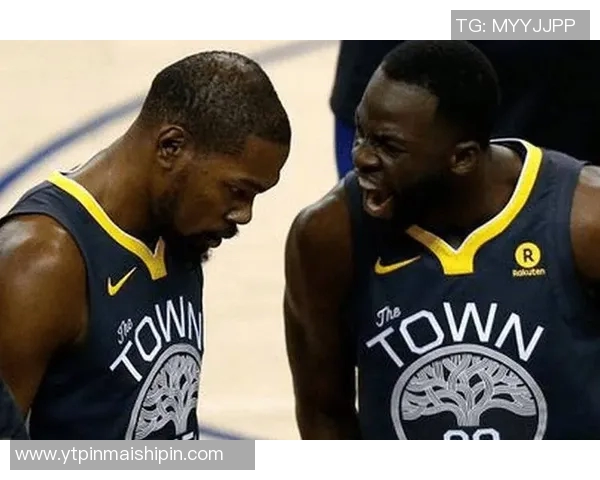 追梦格林播客引发风波杜兰特离队内幕遭联盟调查揭秘