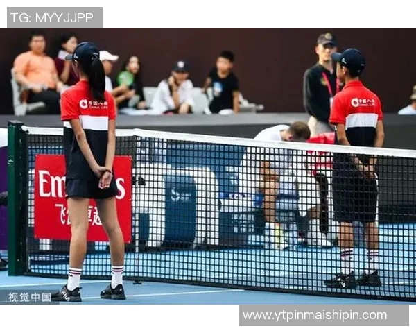重庆网球队的比赛经验揭秘网球巨献带你领略精彩瞬间