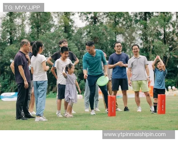 重庆飞盘队荣登全国飞盘配合排行榜第二名展现强大实力与团队默契 重庆飞盘队荣登全国飞盘配合排行榜第二名展现强大实力与团队默契