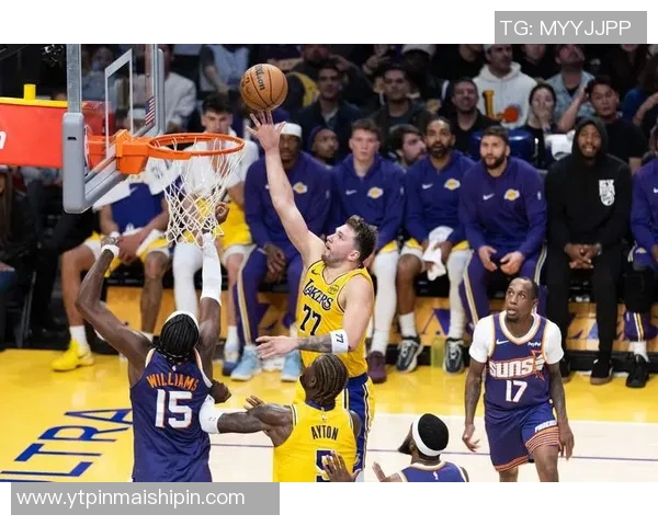 2018年1月8日NBA精彩对决:太阳队与雷霆队的激烈较量回顾 2018年1月8日NBA精彩对决:太阳队与雷霆队的激烈较量回顾