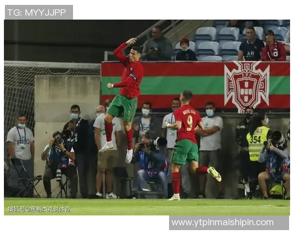 利云斯顿与哈茨的精彩对决分析及赛前展望